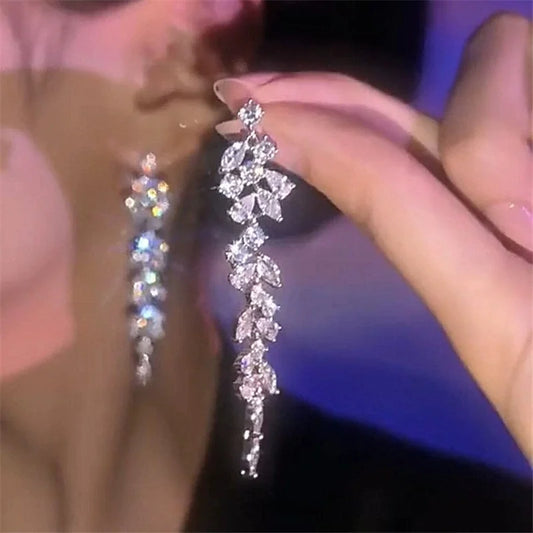 Sliver Maple Leaf Zircon Tassel Long Earrings For Women Shiny Rhinestone Wedding Drop Earrings Party Jewelry Gifts 2025 New